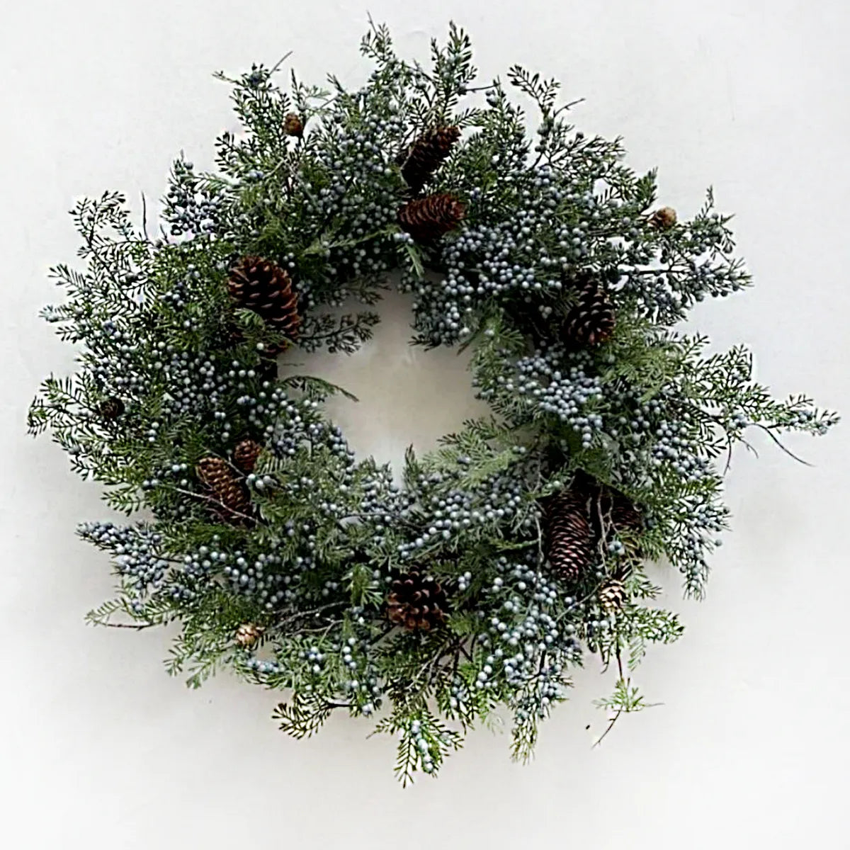 Cedar Berry Wreath, 26 in.